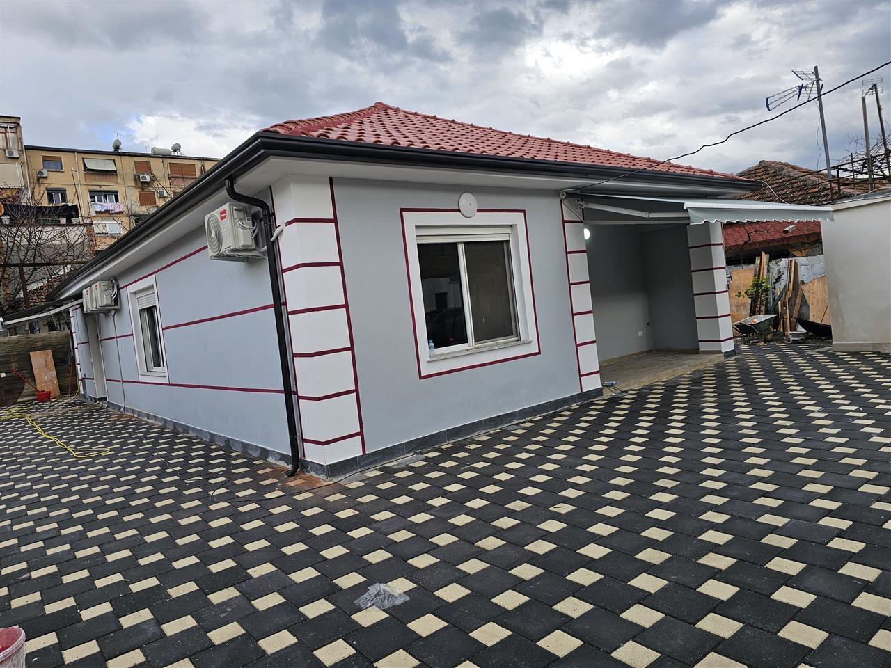 Jepet shtepi 1+1 me qera