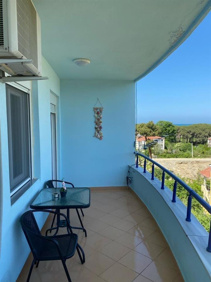 Golem,apartament 1+1 ne nje nga zonat me te frekuentuara.