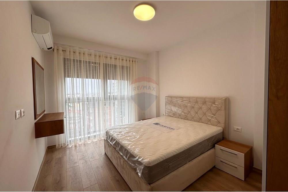 Jepet me qira apartament 1+1 ne Bulevard te Ri 550 €