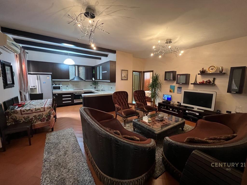 Shtepi 2-kateshe tek Rruga e Kavajes IRG106920