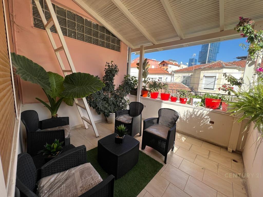 Shtepi 2-kateshe tek Rruga e Kavajes IRG106920