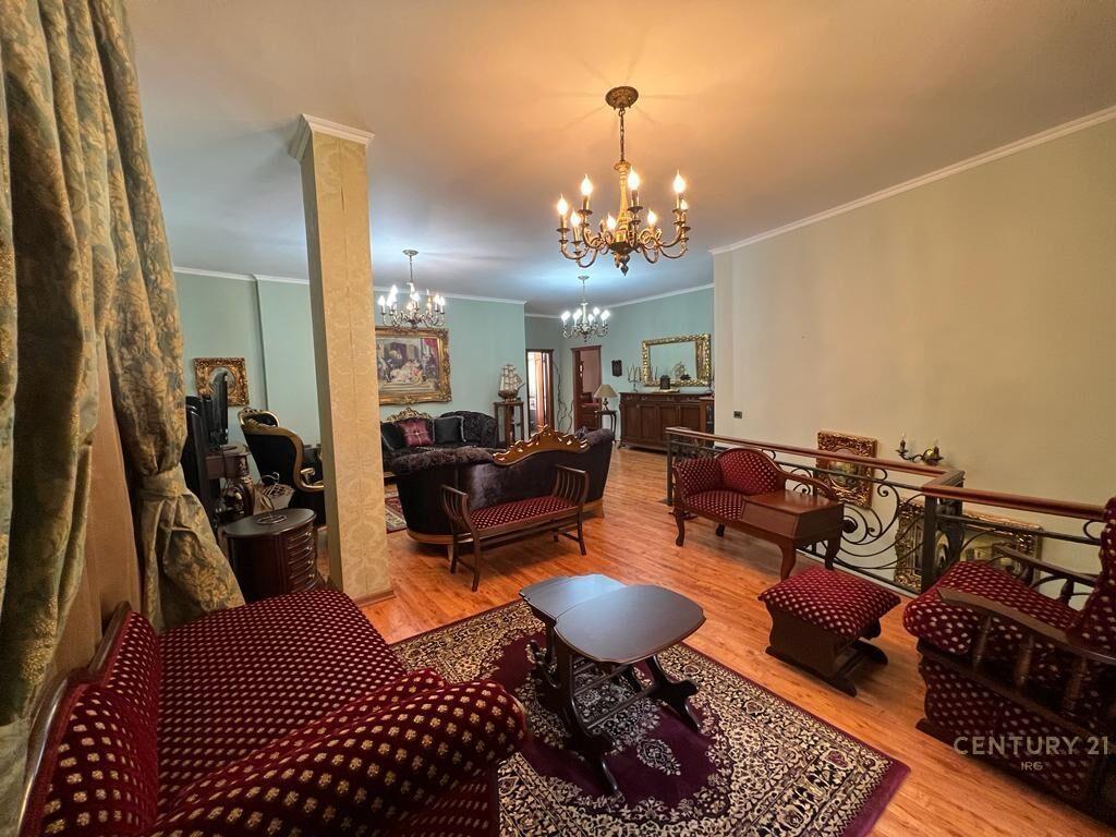 Shtepi 2-kateshe tek Rruga e Kavajes IRG106920