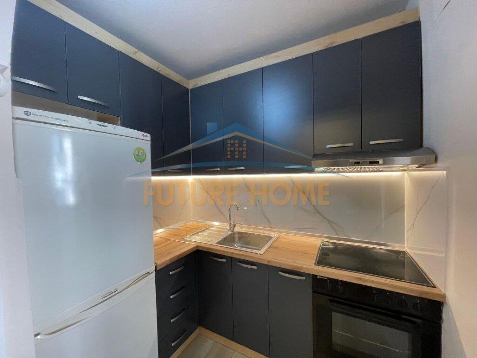 Shitet apartament 1+1 90000 euro (Rruga Xhanfize Keko)