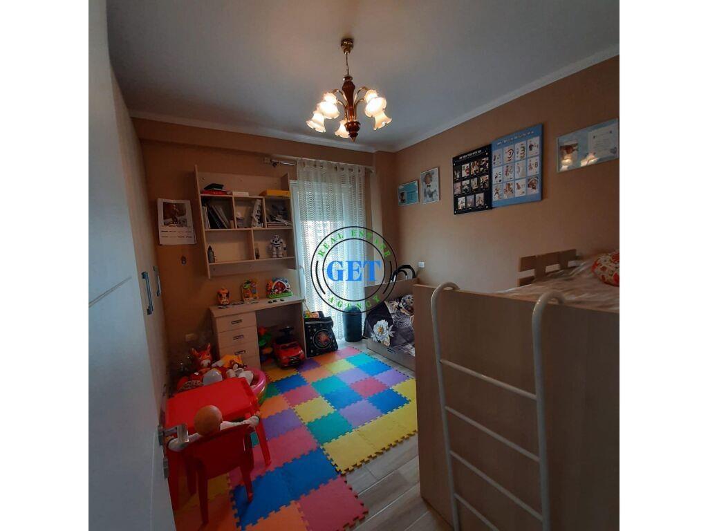 Apartament me Qera Bulevard