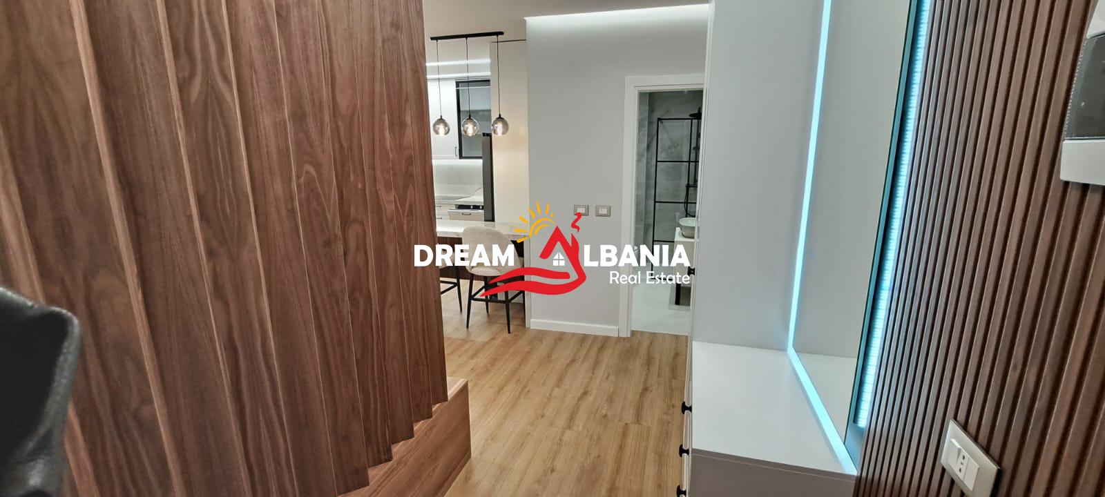 Apartament Luksoz 2+1 me Qera tek Selvia,1000 euro