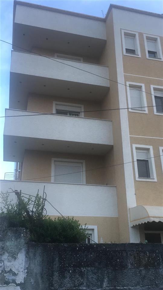 Shitet Shtepi. 2+1+2 ,,,OKAZION