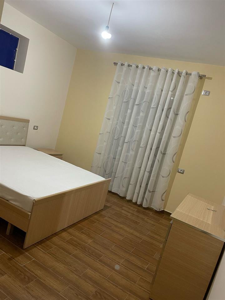 Shitet Shtepi. 2+1+2 ,,,OKAZION