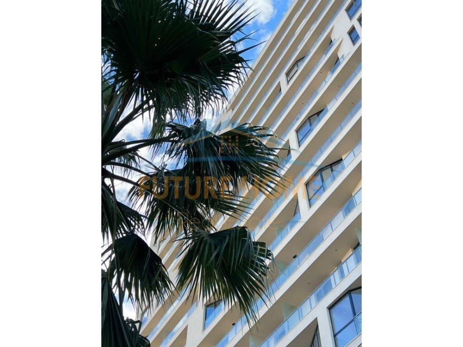 Shitet Apartament 2+1+Post Parkimi 260000€