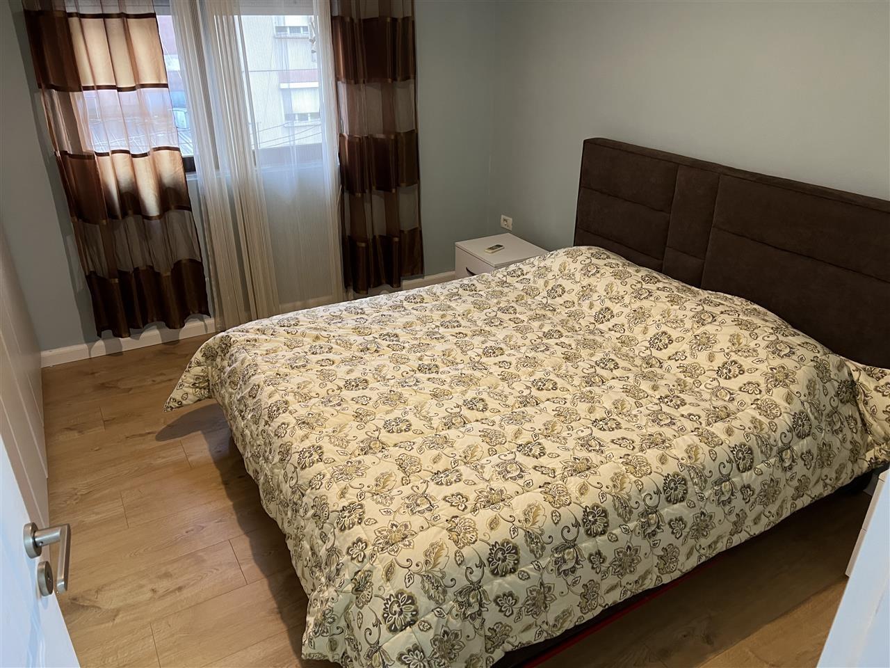 Shtepi me qera prapa hotel Mondial