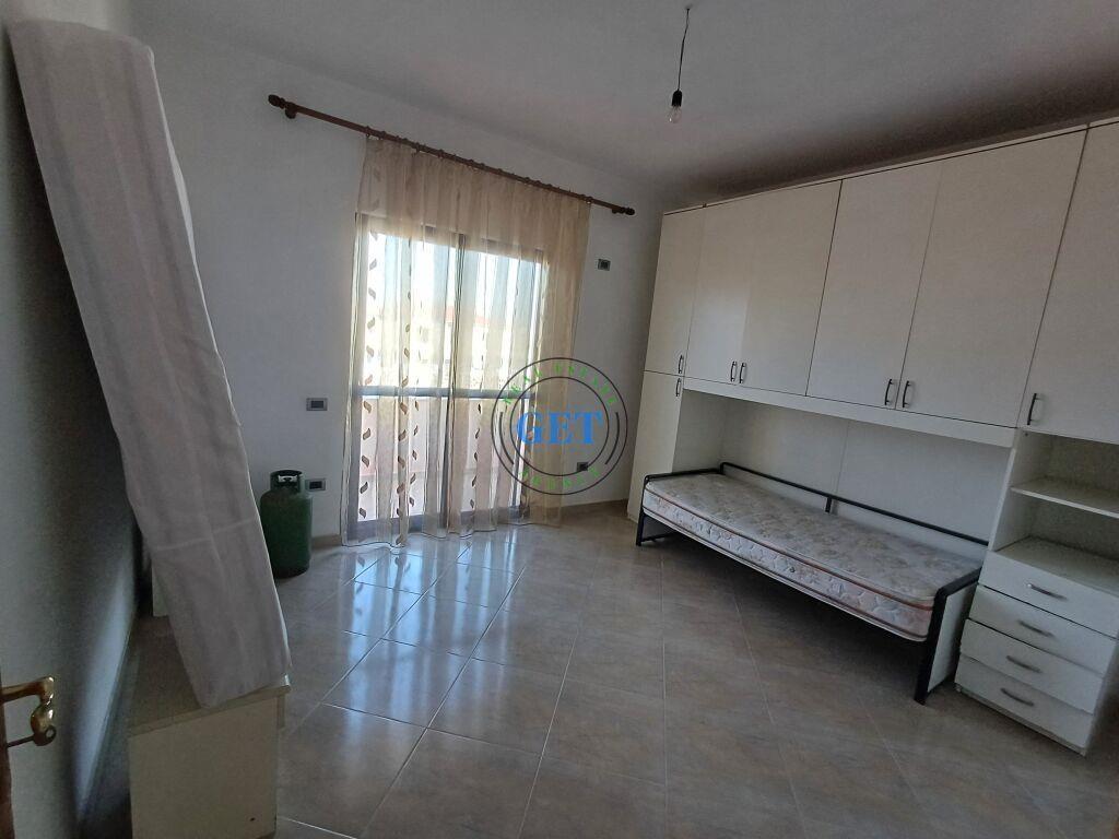 Qira, Apartament 2+1,Blloku Vilave Lagj.18, Durrës.