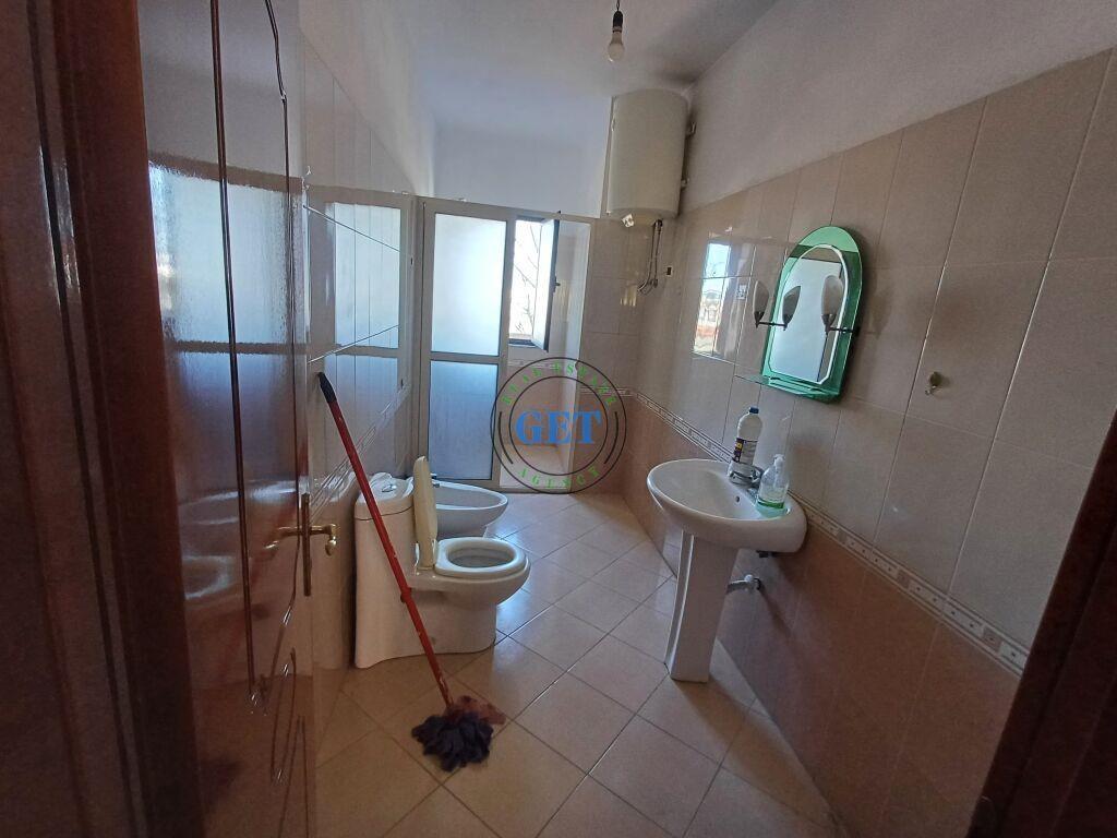Qira, Apartament 2+1,Blloku Vilave Lagj.18, Durrës.