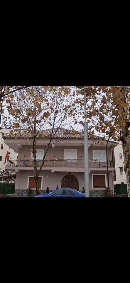 Apartament me qera ditore Korce “Vila Spaho”