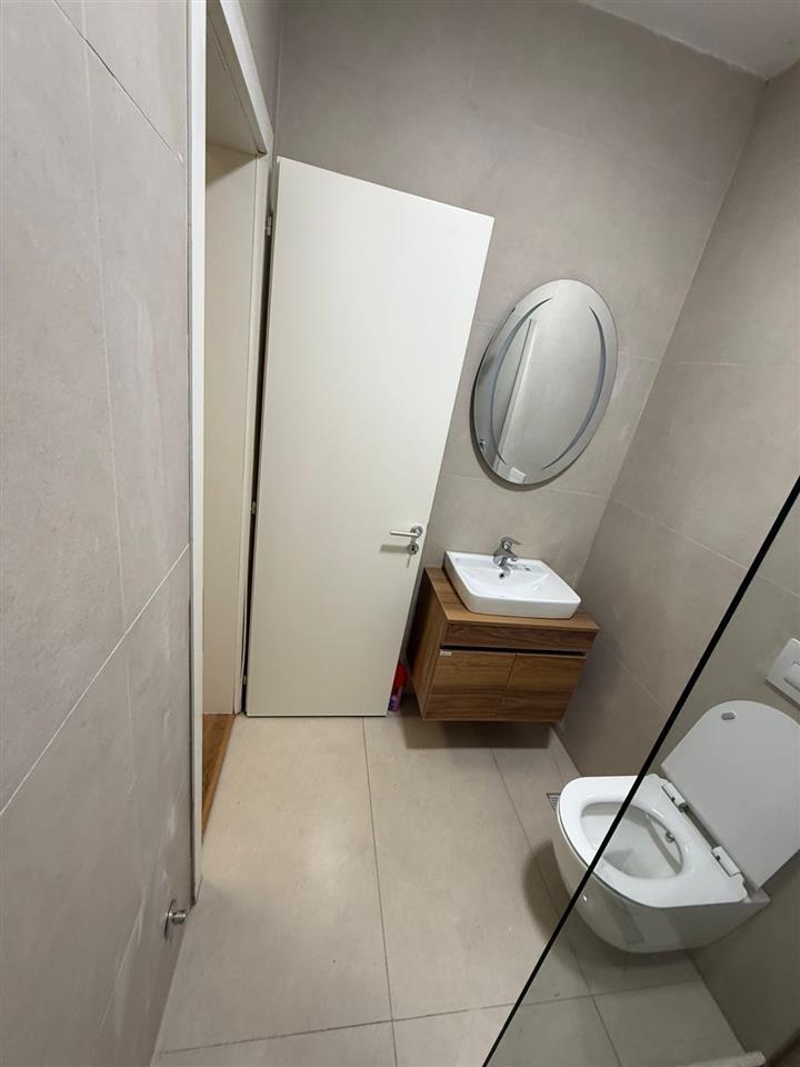 Shitet Apartament 1+1 te Shkembi kavajes