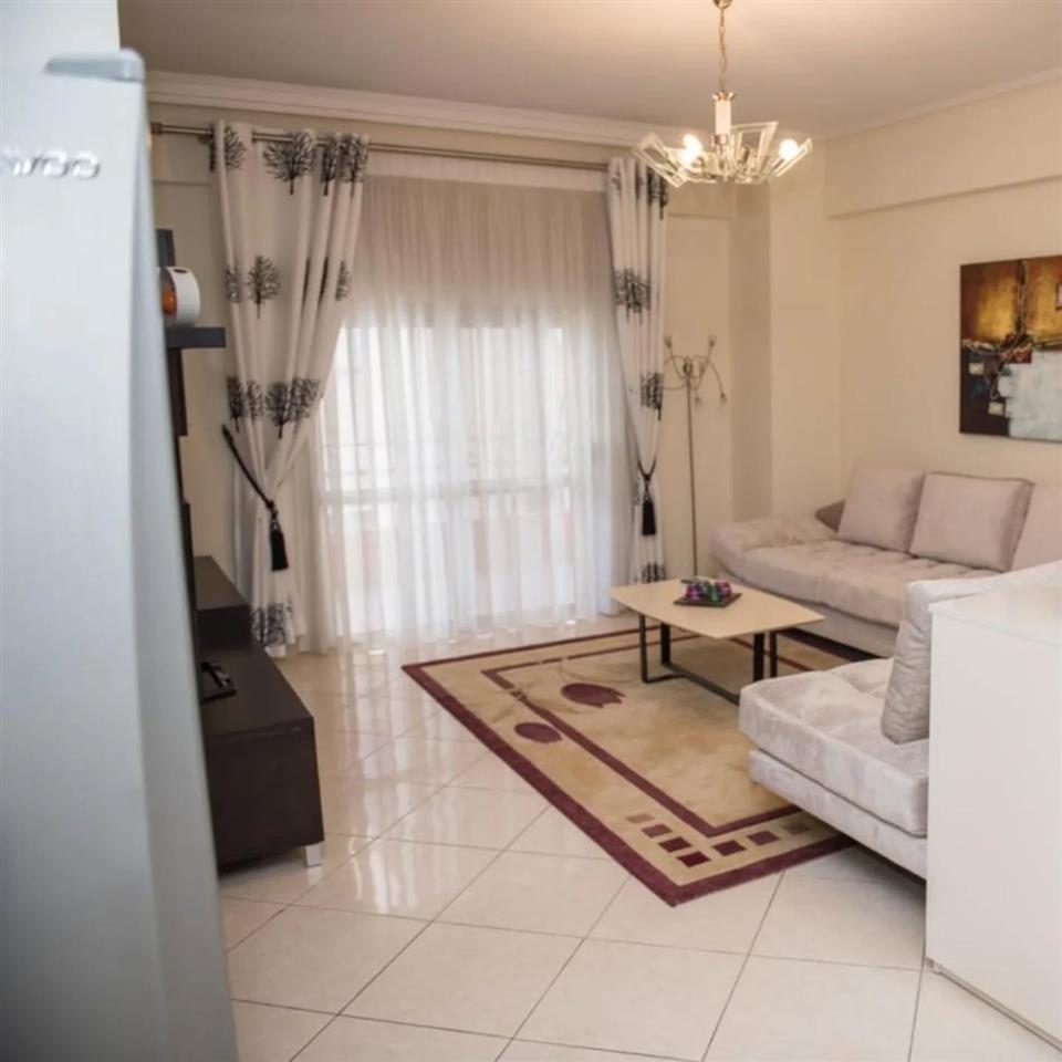 Apartament ne qera 2+1+2 tek Albano dhe Romina Vlore