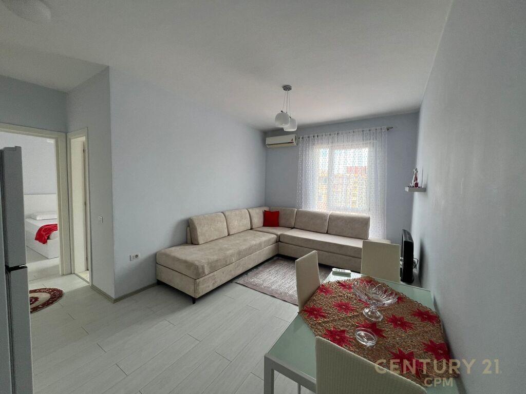 Apartament 1+1 per qira tek Kupola, prane Zogut te Zi!