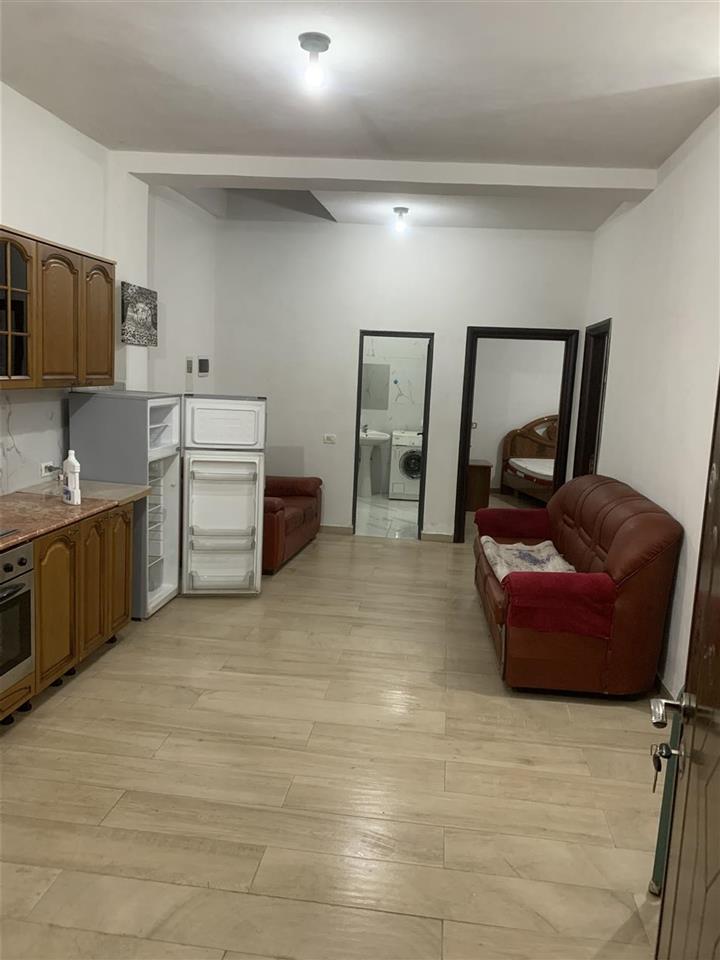 Jepet me qera shtepi 2+1