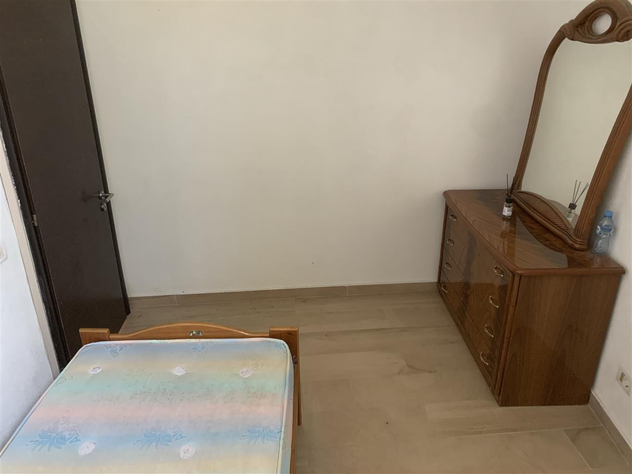 Jepet me qera shtepi 2+1