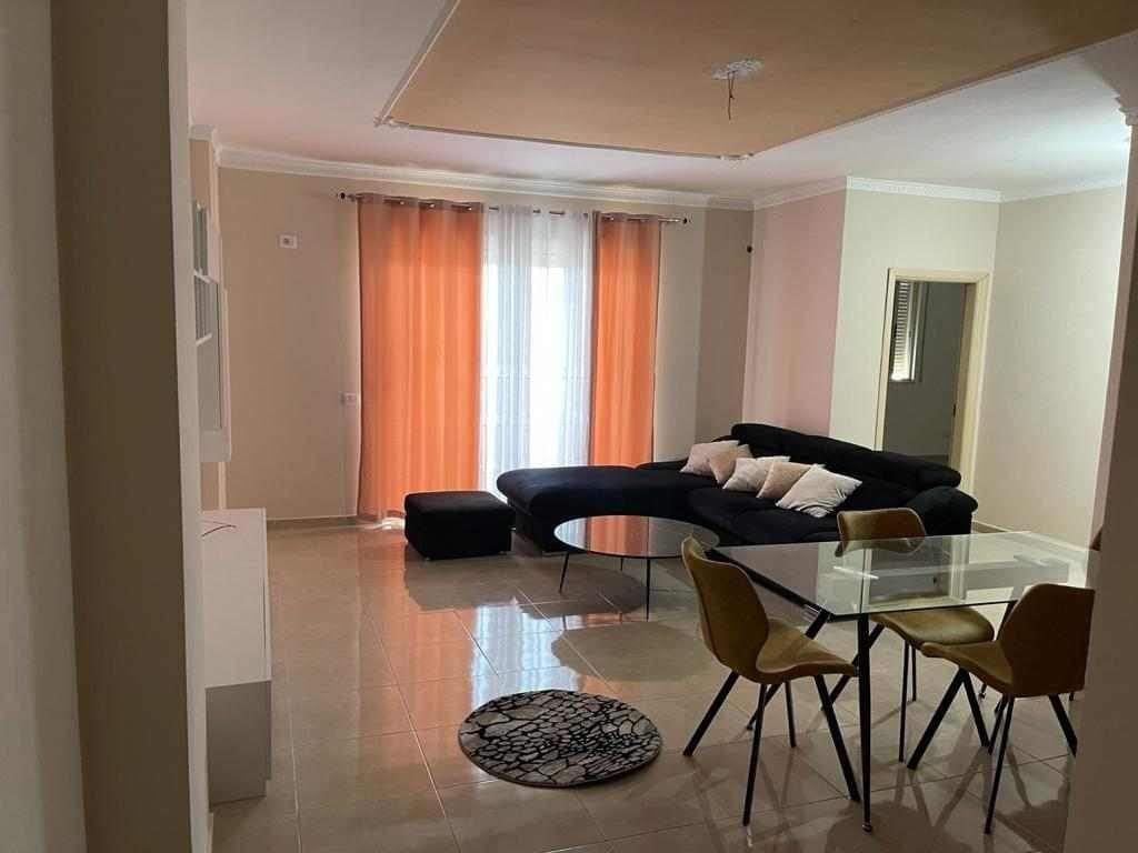 Apartament me qira| 2+1+2