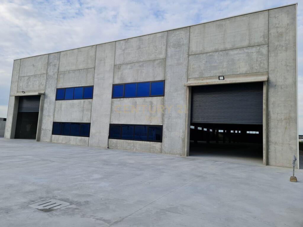 JEPET ME QIRA KAPANON NE AUTOSTRADEN TIRANE -DURRES !