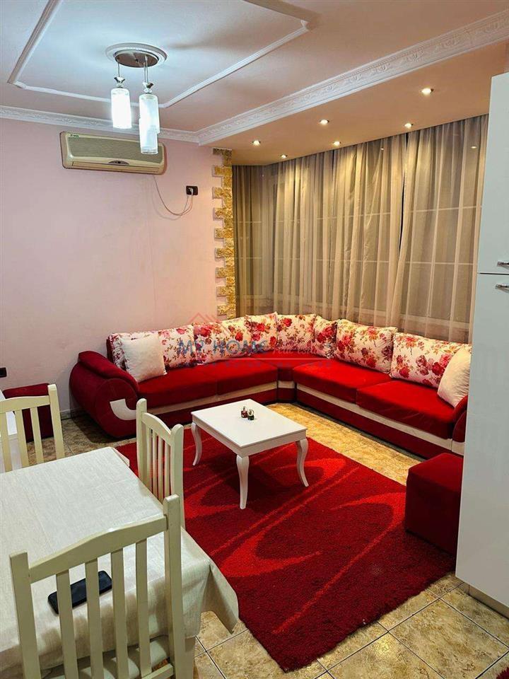 Apartament 2+1 me qera 21 Dhjetori ne Tirane