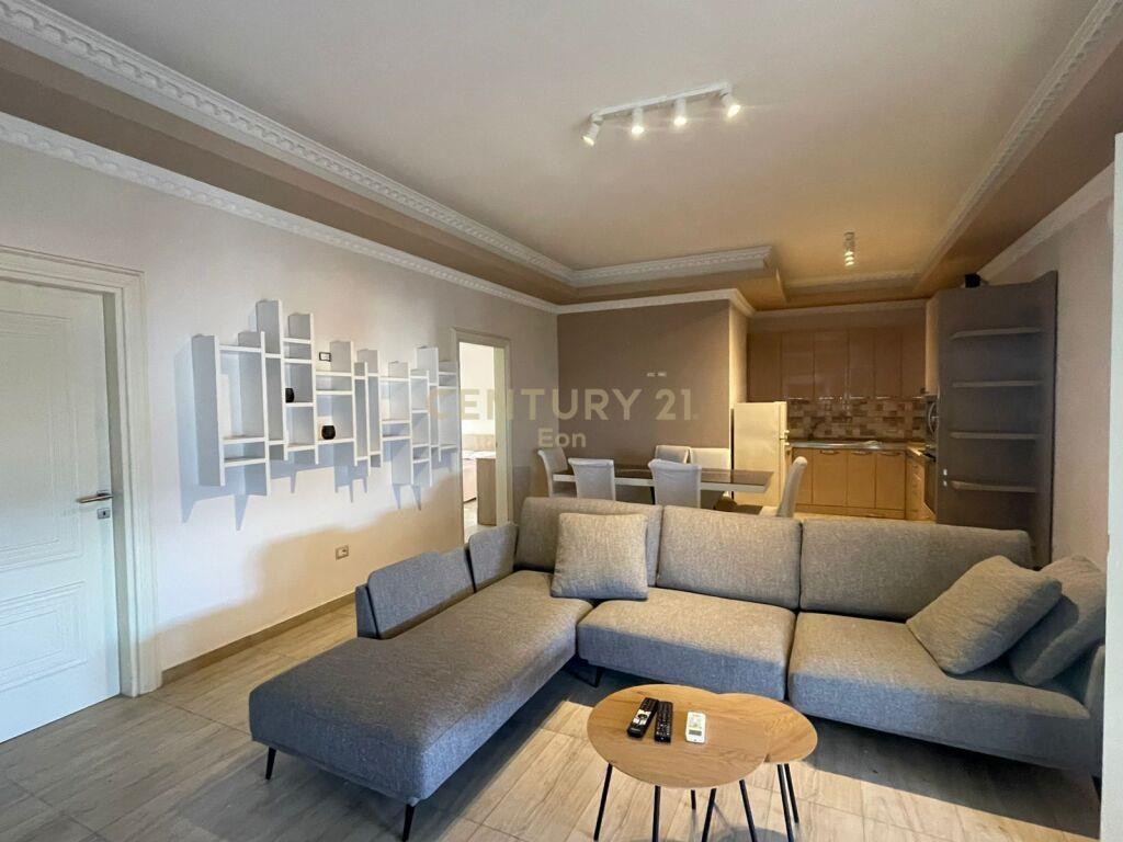 Apartament 2+1+2 me Pamje Deti për Shitje te Shkëmbi I Kavaj