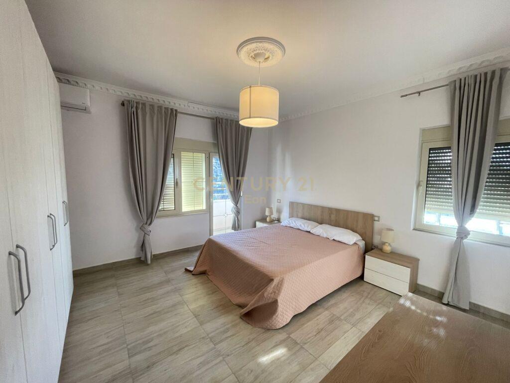 Apartament 2+1+2 me Pamje Deti për Shitje te Shkëmbi I Kavaj
