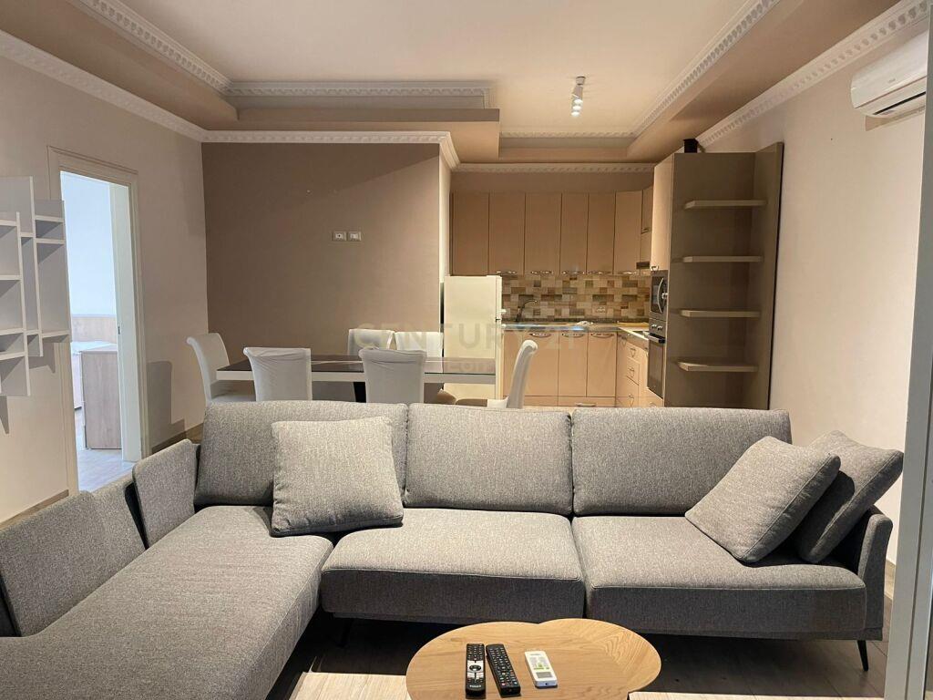 Apartament 2+1+2 me Pamje Deti për Shitje te Shkëmbi I Kavaj