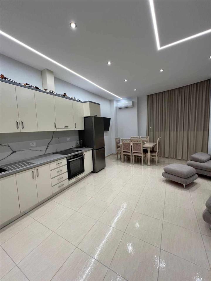 JEPET ME QERA APARTAMENT 1+1 PERBALL KLINIKA BAKAJ