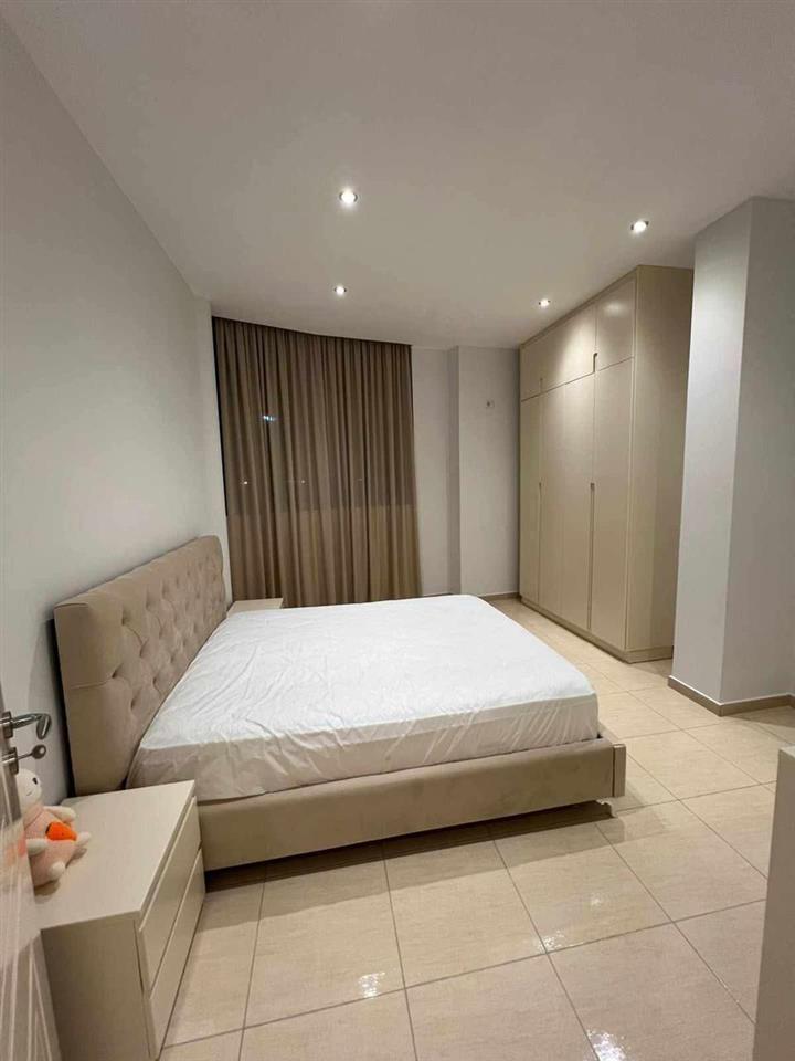 JEPET ME QERA APARTAMENT 1+1 PERBALL KLINIKA BAKAJ