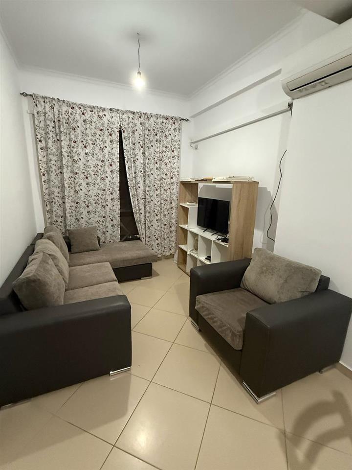 Ap 1+1 me qera i mobiluar Tirana Golden Park