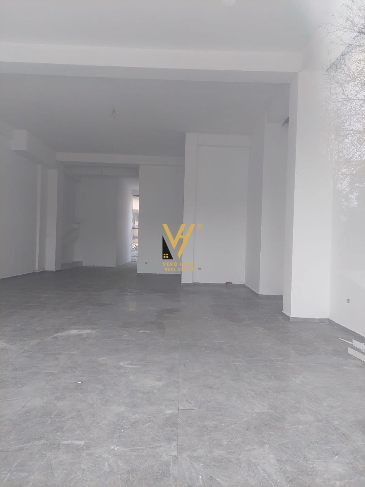 DYQAN 165 M2 NE MISTO MAME 660.000 EURO