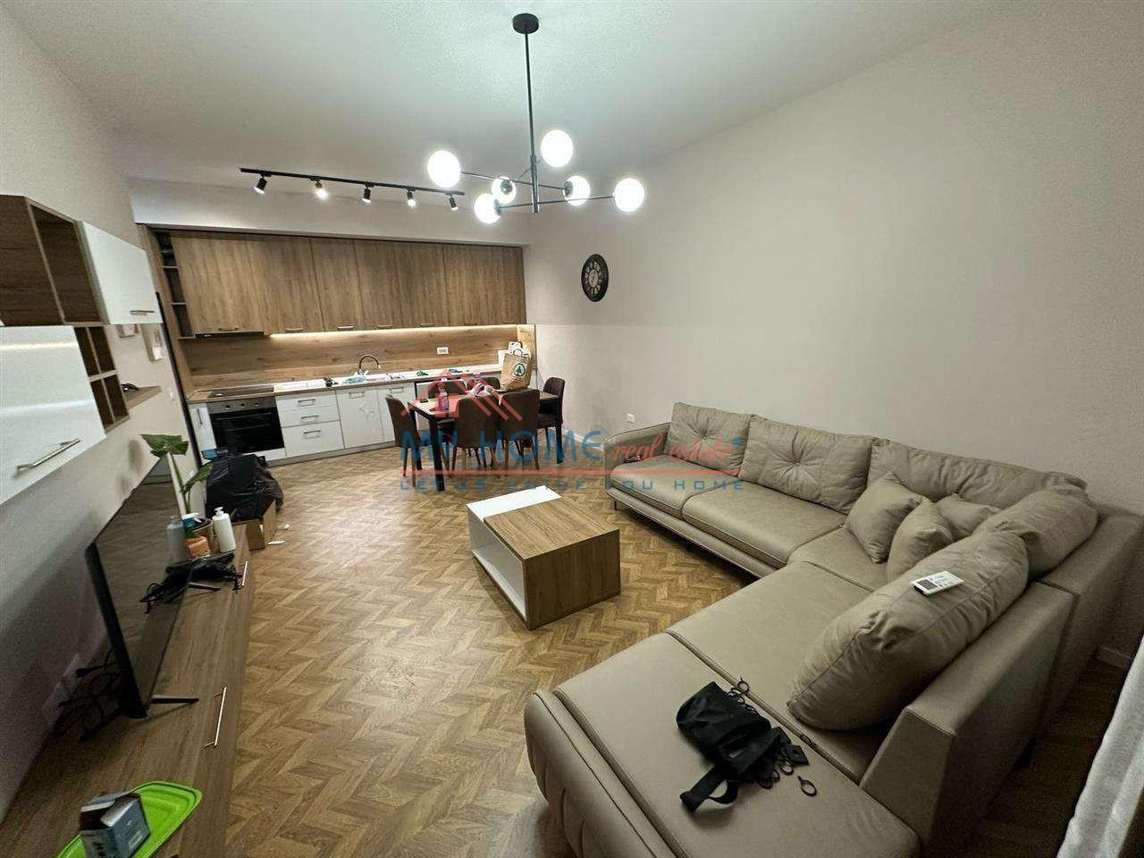 Apartament 1+1 Me Qira Fusha e Aviacionit Tirane
