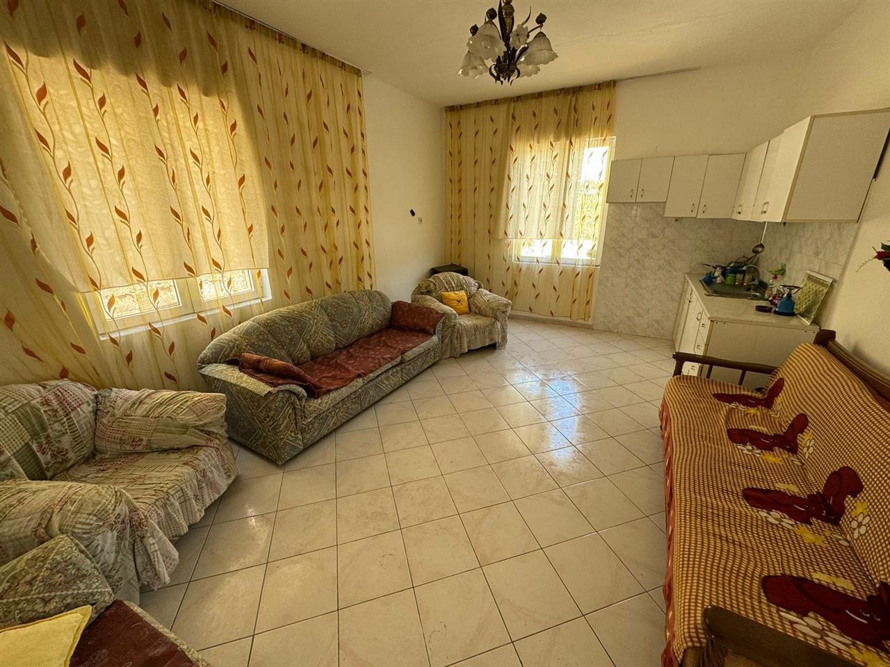 Kavaje,Shitet shtepi private ,zona afer Stadiumit “Besa”.