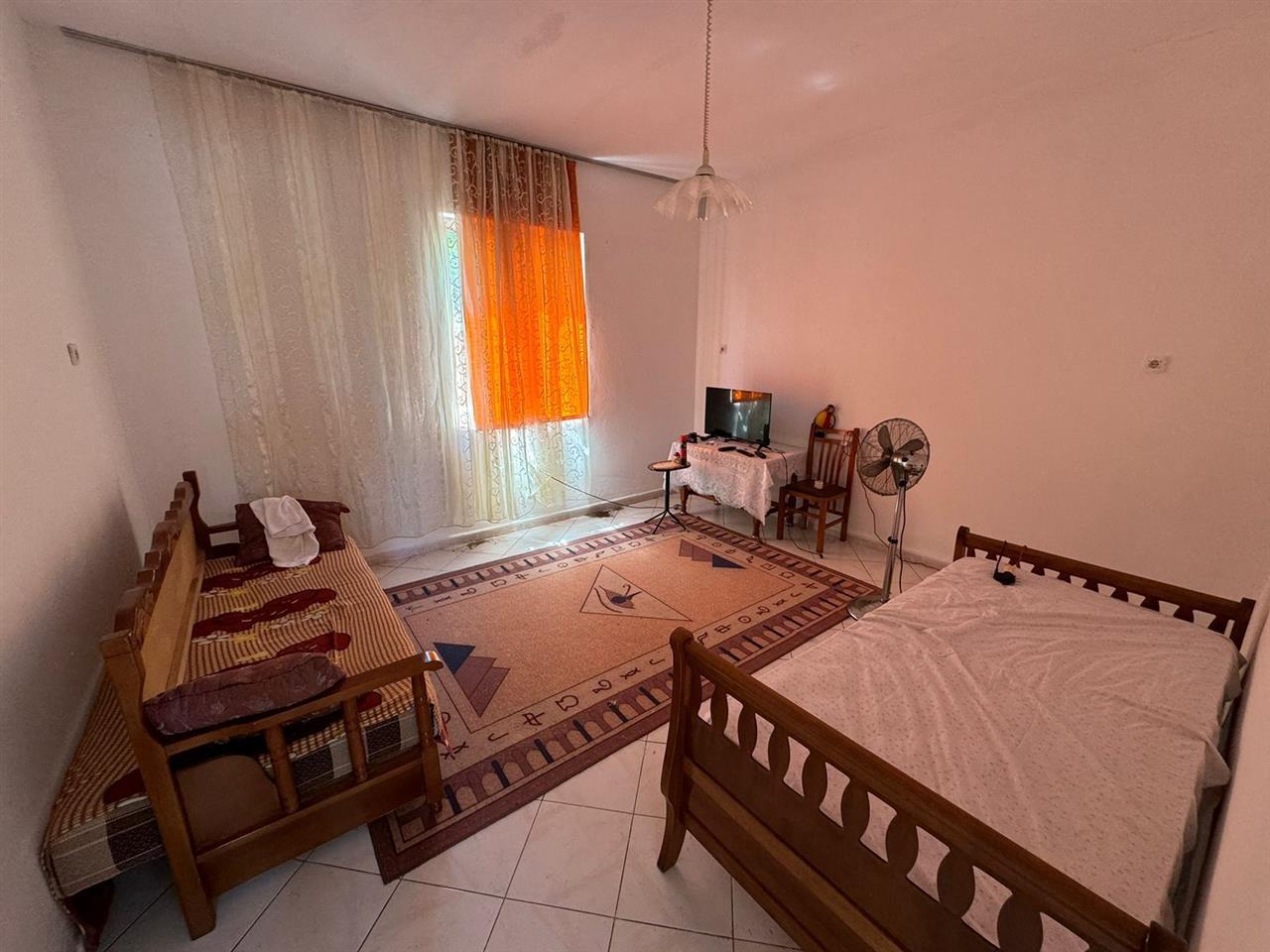 Kavaje,Shitet shtepi private ,zona afer Stadiumit “Besa”.