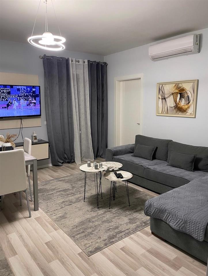 Shitet apartament 1+1+ballkon Astir