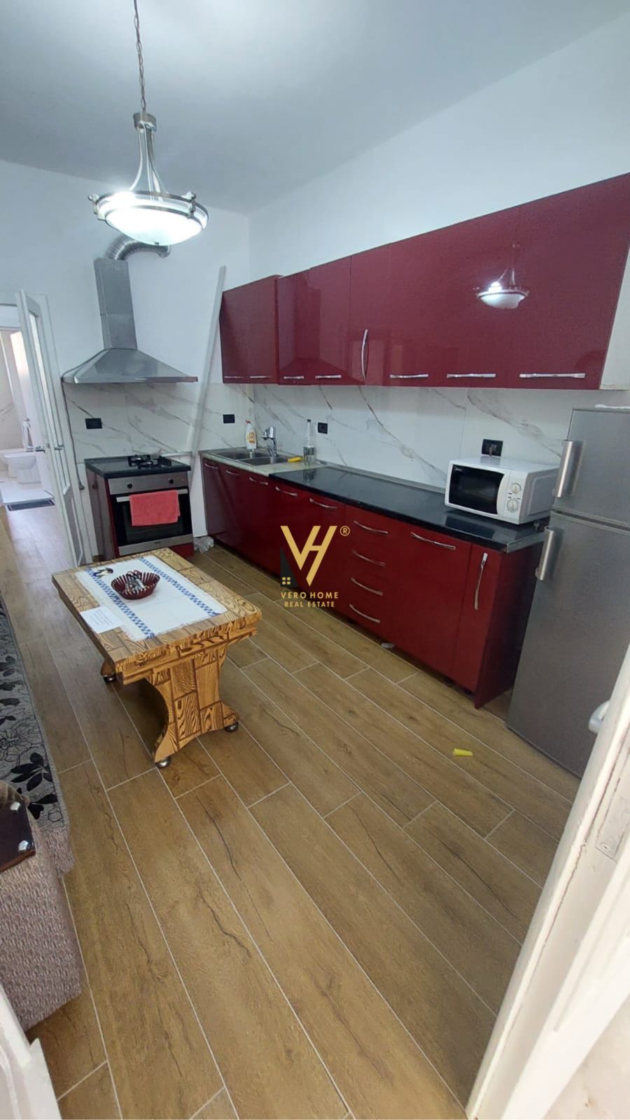 AMBIENT 120 M2 ME QERA MYSLYM SHYRI 900 EURO