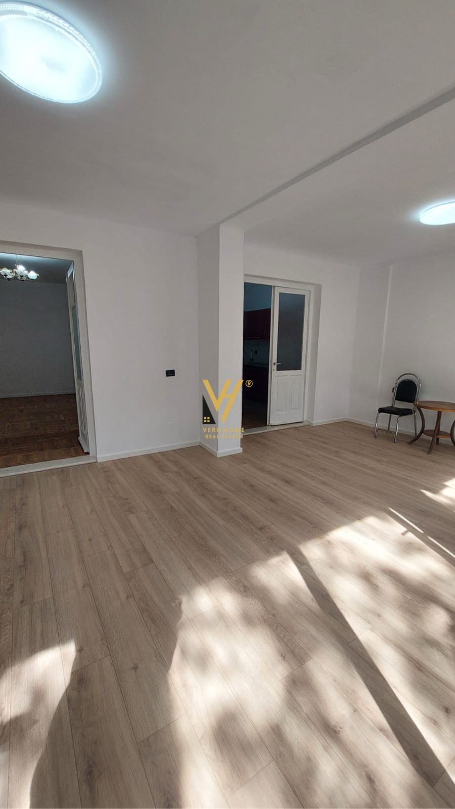 AMBIENT 120 M2 ME QERA MYSLYM SHYRI 900 EURO