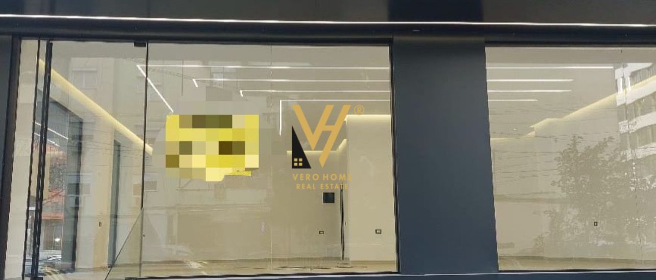 DYQAN 90 M2 ME QERA PRANE SQUARE 21 2.200 EURO