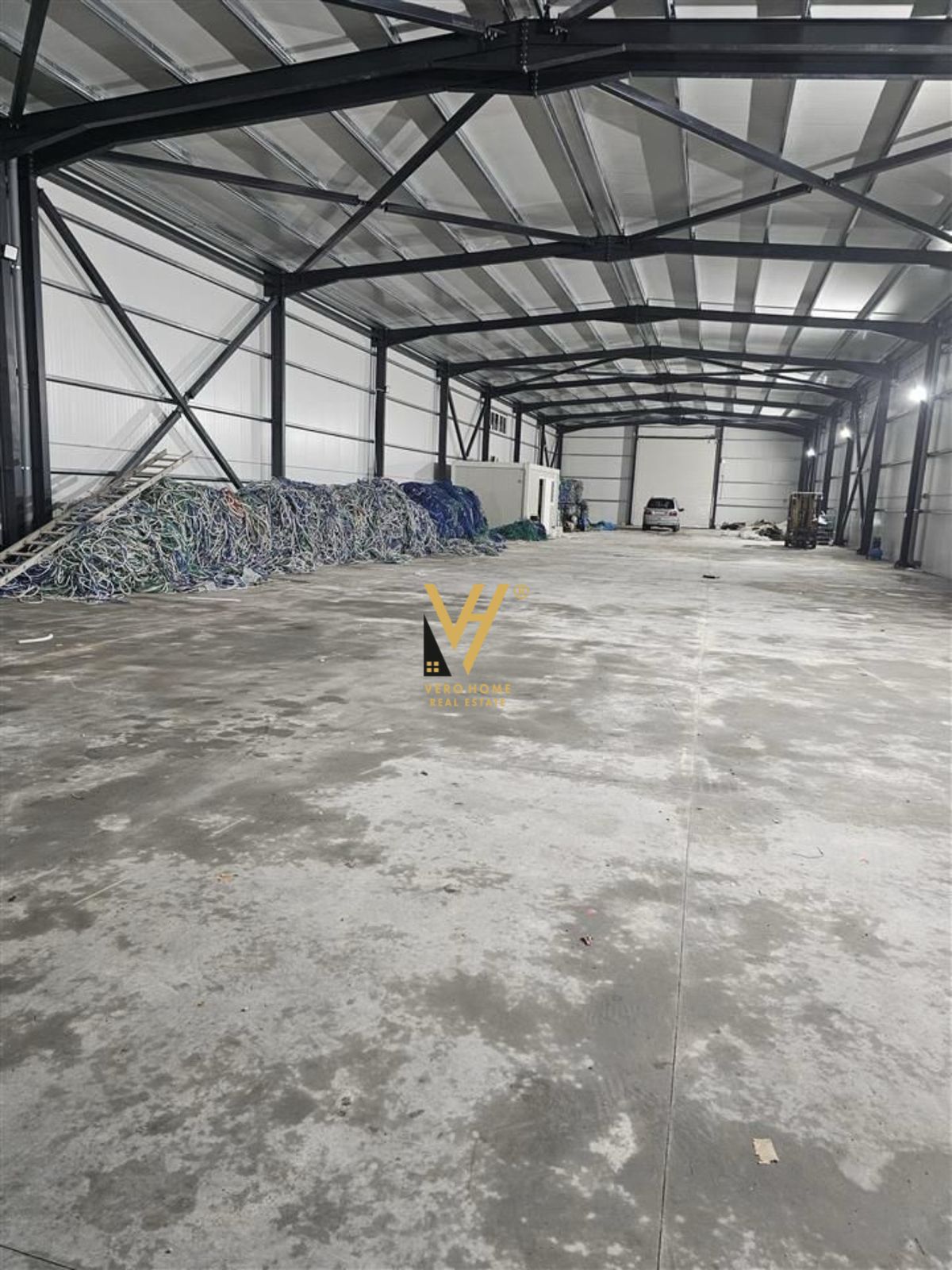 KAPANON 1.100 M2 ME QERA NE BUDULL 1.500 EURO