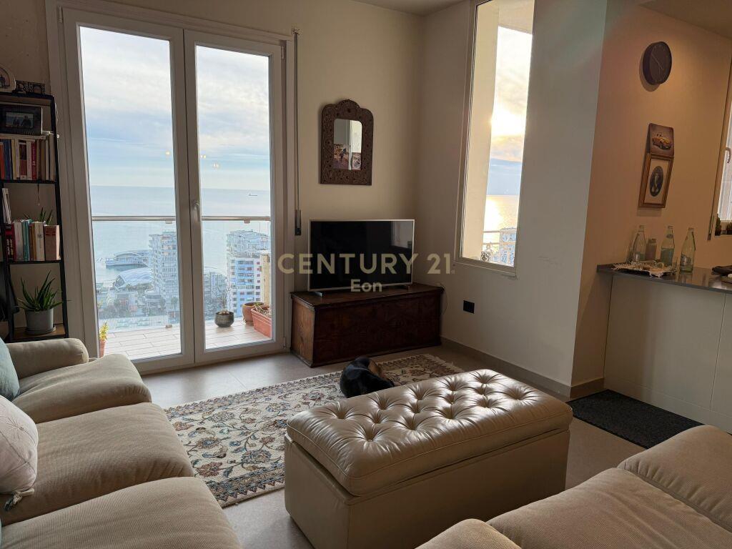 SHITET SUPER APARTAMENT LUKSOZ TEK VILA E ZOGUT! (+GARAZH)