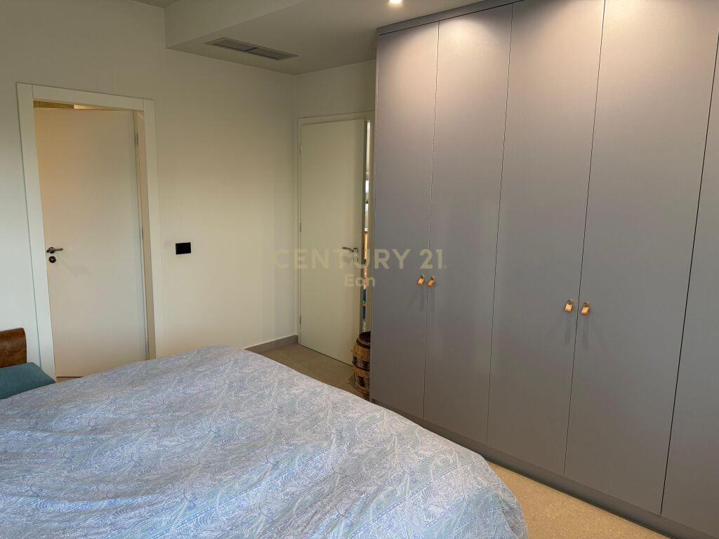 SHITET SUPER APARTAMENT LUKSOZ TEK VILA E ZOGUT! (+GARAZH)