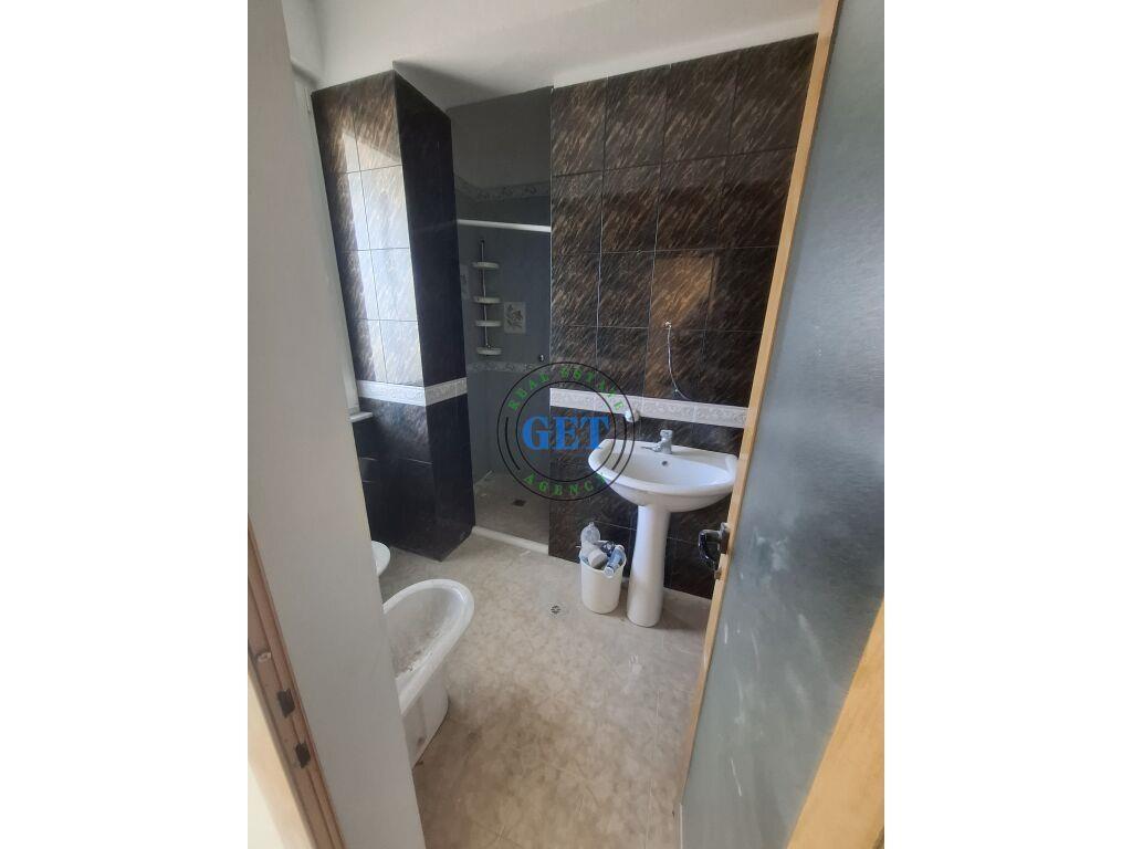 Shitet, Apartament 4+1+2, Pallati Kultures, Durres