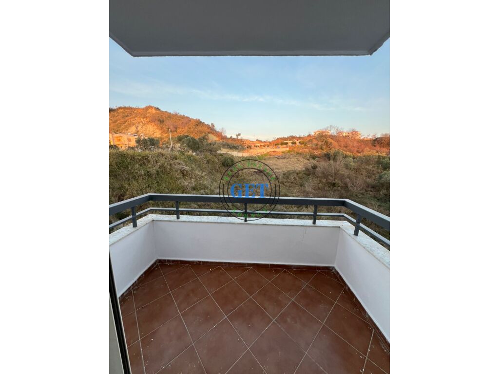 Shitet, Apartament 1+1,Shembi Kavajes, Durres.