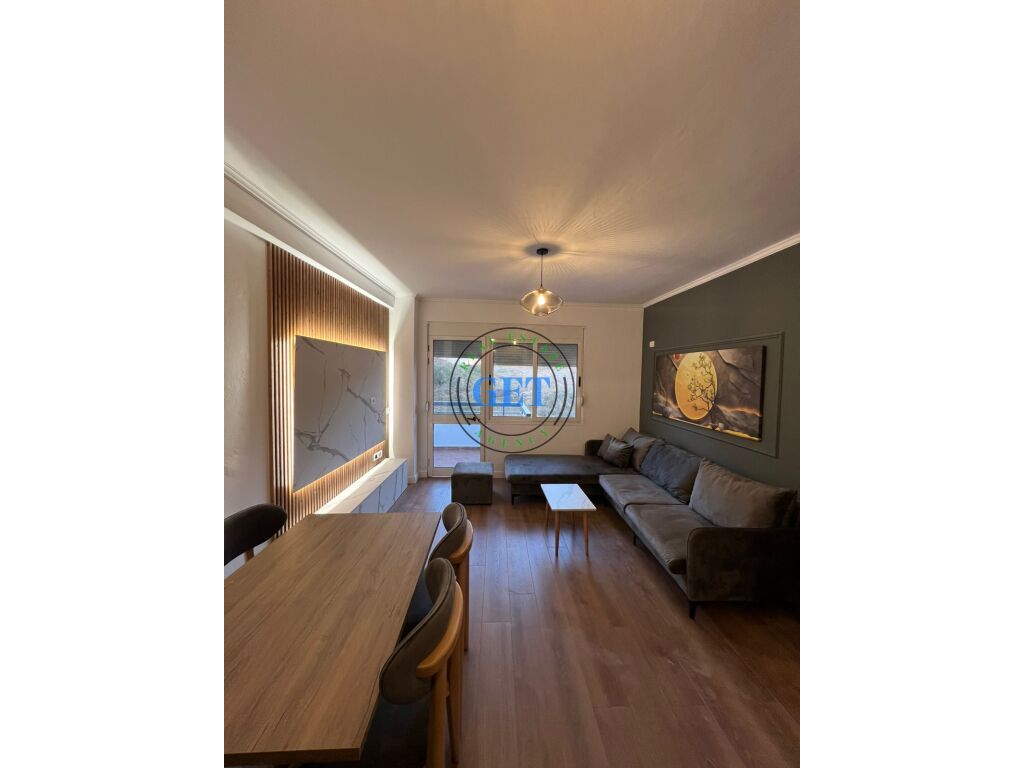 Shitet, Apartament 1+1,Shembi Kavajes, Durres.