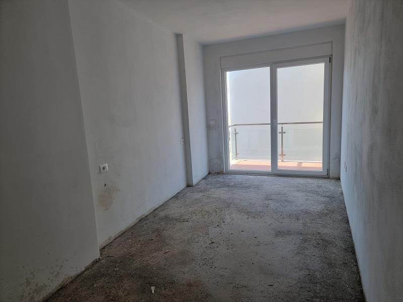 SHENGJIN – Apartament ne Residence te re, afer Detit, Kune