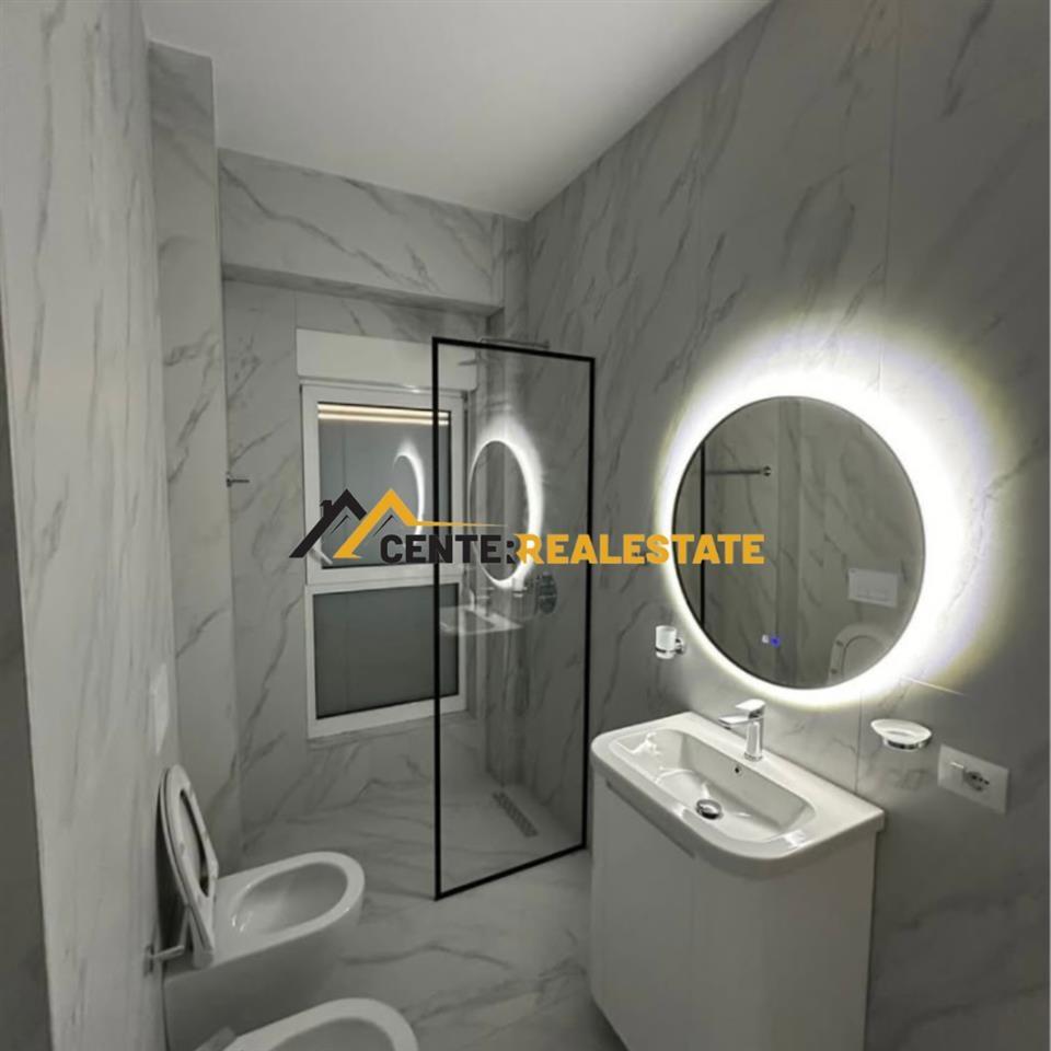 JEPET ME QIRA APARTAMENT 1+1 TEK ALI DEMI, TIRANË.