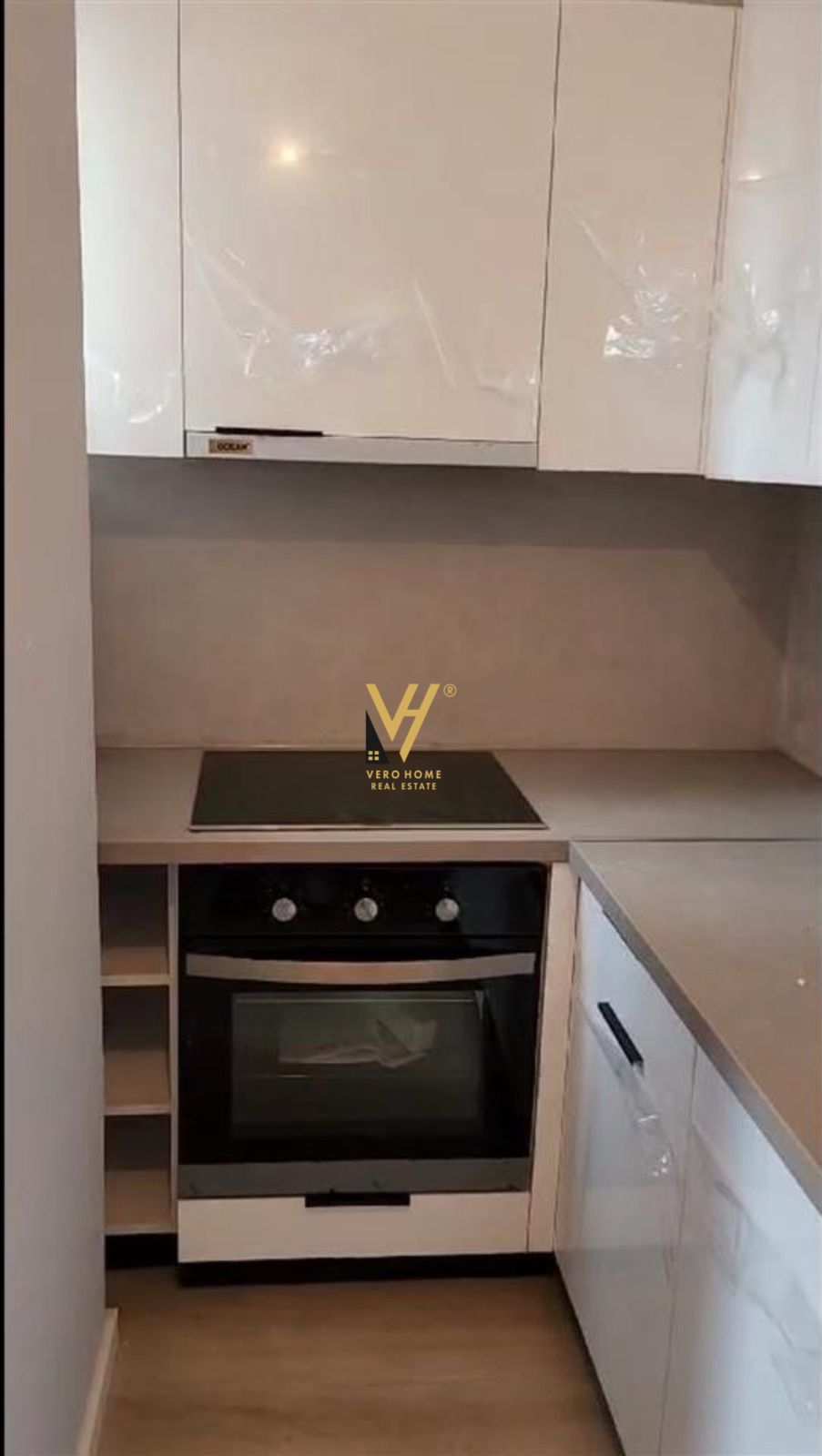 ZYRE 85 M2 ME QERA TE PAZARI I RI 500 EURO