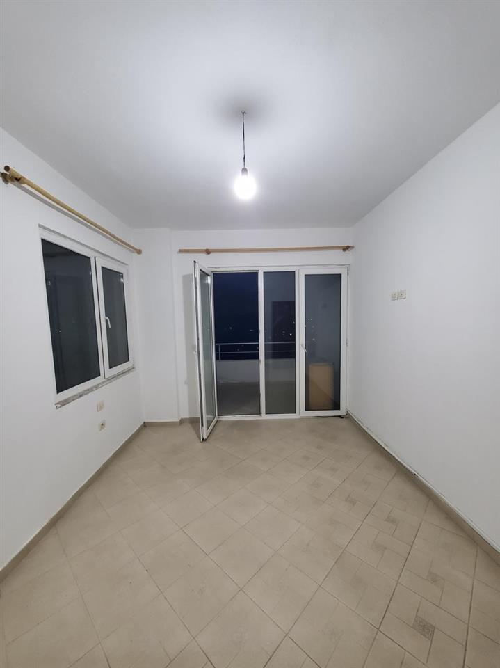 Jepet me qera apt 2+1 Fresku !