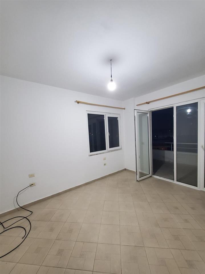 Jepet me qera apt 2+1 Fresku !