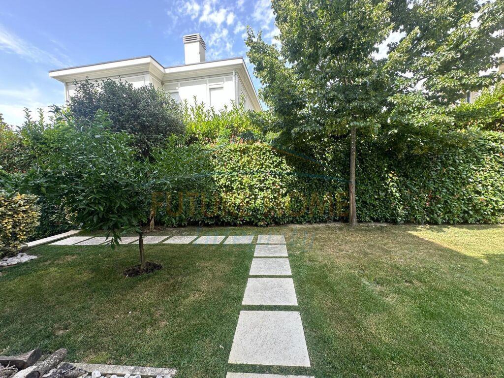 Qera,Vile dy kateshe Rolling Hills